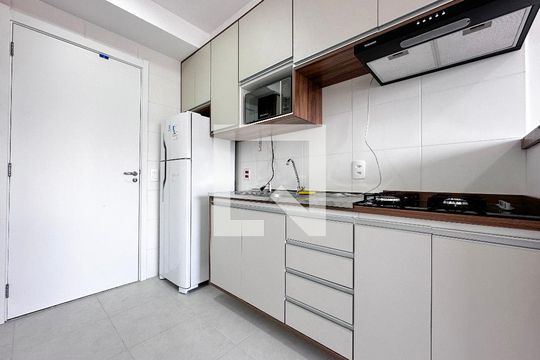 Cozinha de apartamento à venda com 1 quarto, 29m² em Jardim Caravelas, São Paulo