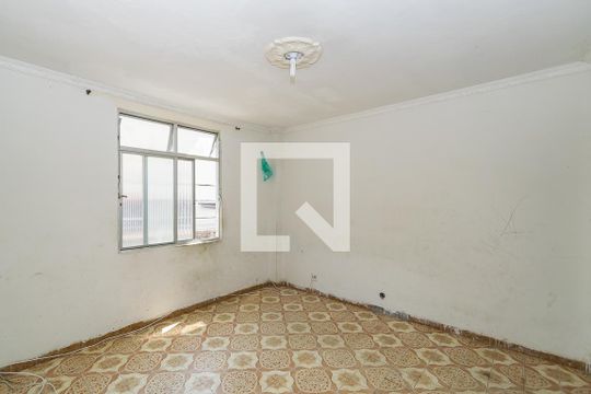 Sala de apartamento à venda com 2 quartos, 50m² em Olaria, Rio de Janeiro