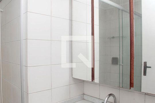 Banheiro 1 de apartamento à venda com 2 quartos, 86m² em Bom Fim, Porto Alegre