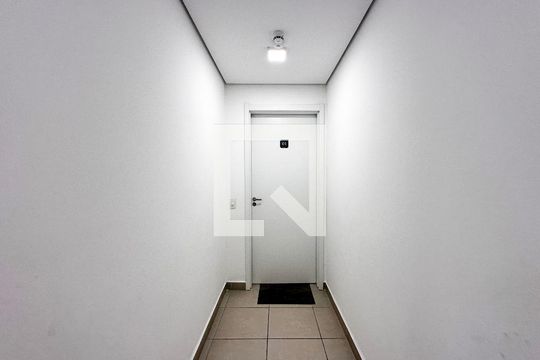 Hall Apartamento de apartamento para alugar com 2 quartos, 33m² em Vila Socorro, São Paulo