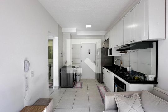 Sala de apartamento para alugar com 2 quartos, 33m² em Vila Socorro, São Paulo