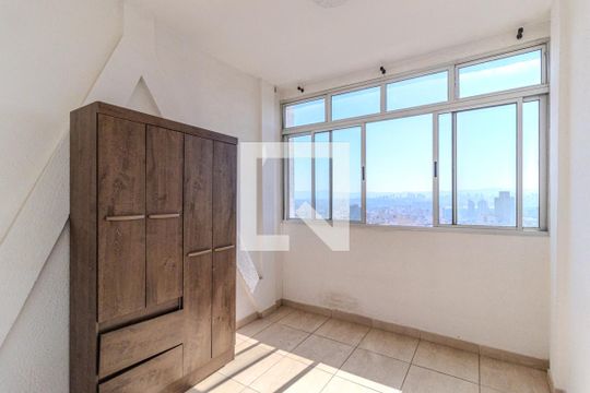 Kitnet/Studio à venda com 1 quarto, 35m² em Santa Efigênia, São Paulo