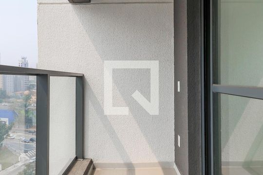Varanda de kitnet/studio à venda com 1 quarto, 25m² em Jardim das Acacias, São Paulo