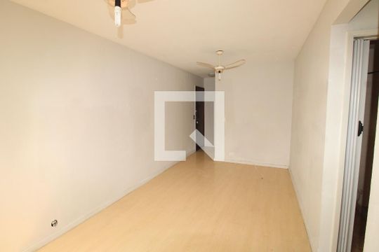 Sala de apartamento à venda com 3 quartos, 70m² em Encantado, Rio de Janeiro