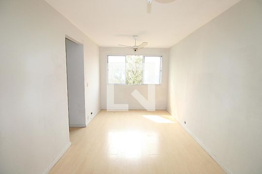 Sala de apartamento à venda com 3 quartos, 70m² em Encantado, Rio de Janeiro