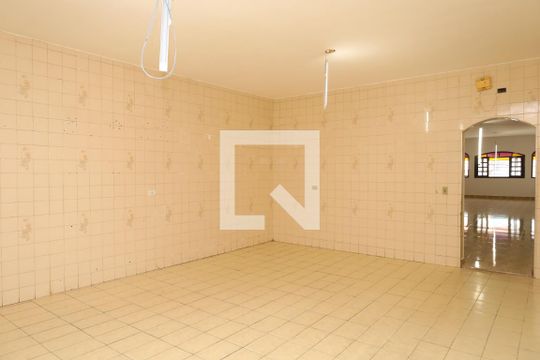 Cozinha de casa para alugar com 4 quartos, 270m² em Jardim Robru, São Paulo