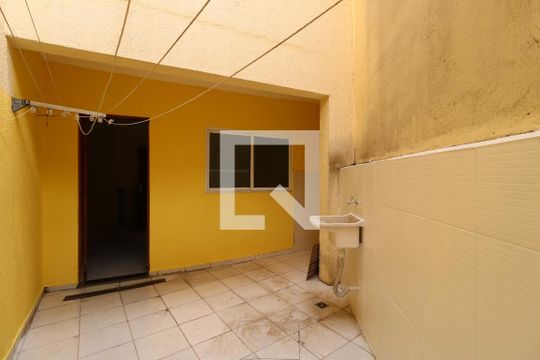 Área de Serviço de casa à venda com 3 quartos, 169m² em Vila Alice, Santo André