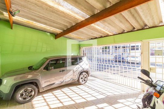 Garagem de casa à venda com 3 quartos, 131m² em Presidente Altino, Osasco