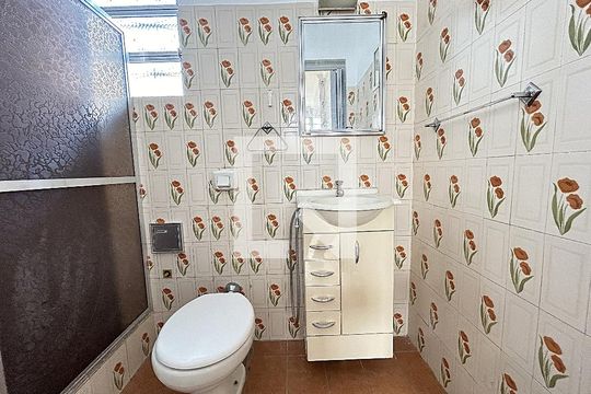 Banheiro de casa para alugar com 2 quartos, 120m² em Quintino Bocaiúva, Rio de Janeiro