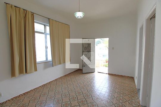 Sala de casa para alugar com 2 quartos, 120m² em Quintino Bocaiúva, Rio de Janeiro