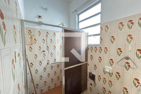Banheiro de casa para alugar com 2 quartos, 120m² em Quintino Bocaiúva, Rio de Janeiro