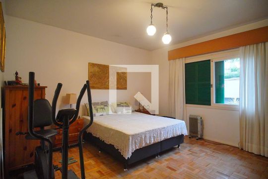 Suíte de casa à venda com 5 quartos, 700m² em Centro, Novo Hamburgo