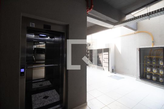 Elevador de apartamento para alugar com 2 quartos, 47m² em Vila Formosa, São Paulo
