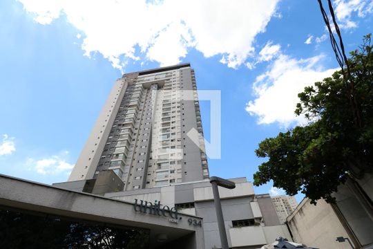 Fachada de apartamento para alugar com 2 quartos, 69m² em Barra Funda, São Paulo