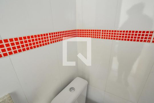Banheiro de serviço de apartamento à venda com 2 quartos, 150m² em Vila Camilópolis, Santo André