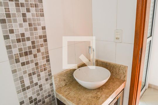 Banheiro da Suíte de apartamento à venda com 2 quartos, 150m² em Vila Camilópolis, Santo André