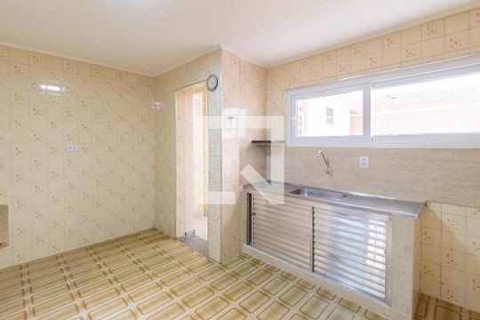 Cozinha de casa à venda com 2 quartos, 135m² em Presidente Altino, Osasco