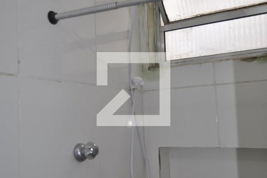 Banheiro de casa para alugar com 1 quarto, 40m² em Riachuelo, Rio de Janeiro