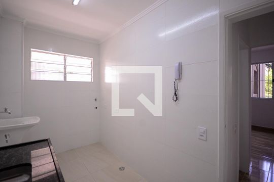 Cozinha  de apartamento para alugar com 2 quartos, 50m² em Vila das Merces, São Paulo