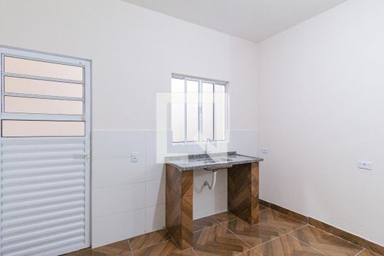 Studio de kitnet/studio para alugar com 1 quarto, 17m² em Vila Caldas, Carapicuíba