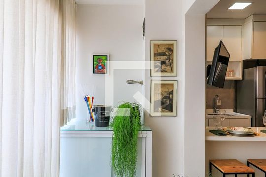 Varanda de kitnet/studio para alugar com 1 quarto, 40m² em Itaim Bibi, São Paulo