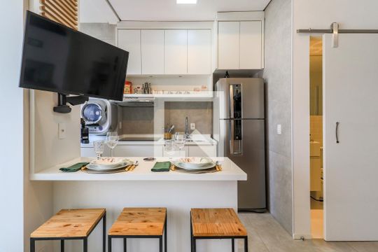 Cozinha de kitnet/studio para alugar com 1 quarto, 40m² em Itaim Bibi, São Paulo
