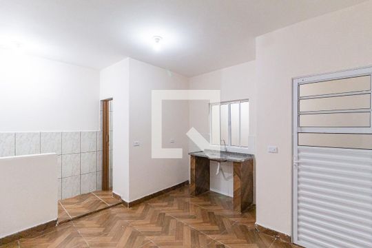 Kitnet/Studio para alugar com 1 quarto, 17m² em Vila Caldas, Carapicuíba
