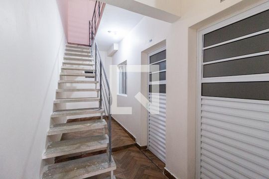 Área externa  de kitnet/studio para alugar com 1 quarto, 17m² em Vila Caldas, Carapicuíba