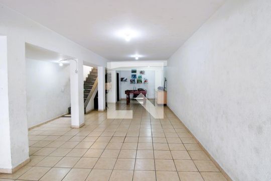 Garagem de casa à venda com 3 quartos, 178m² em Vila Gustavo, São Paulo