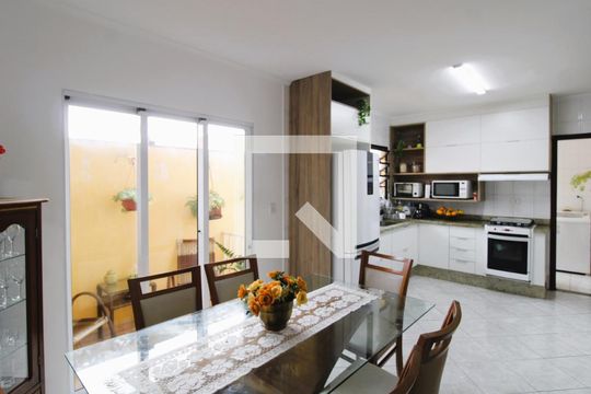 Cozinha de casa à venda com 3 quartos, 178m² em Vila Gustavo, São Paulo