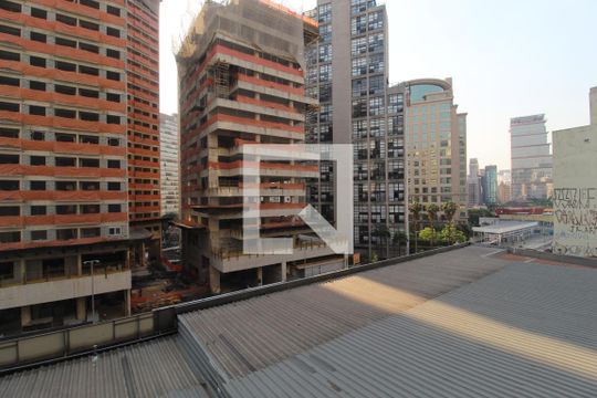 Vista da Sala de apartamento à venda com 1 quarto, 60m² em Vila Nova Conceição, São Paulo