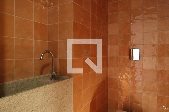 Lavabo de apartamento à venda com 1 quarto, 60m² em Vila Nova Conceição, São Paulo