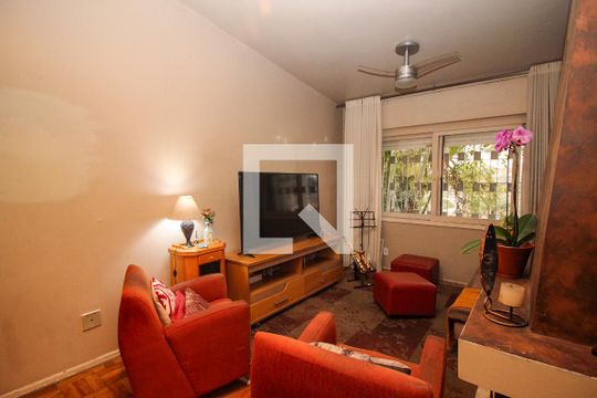 Sala de casa à venda com 3 quartos, 129m² em Medianeira, Porto Alegre