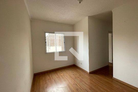 Apartamento para alugar com 2 quartos, 45m² em Jardim Central, Cotia