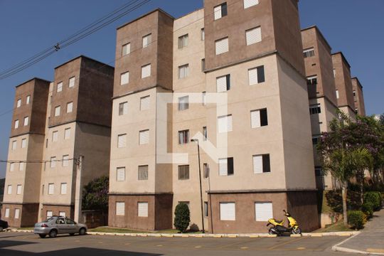 Apartamento para alugar com 2 quartos, 45m² em Jardim Central, Cotia
