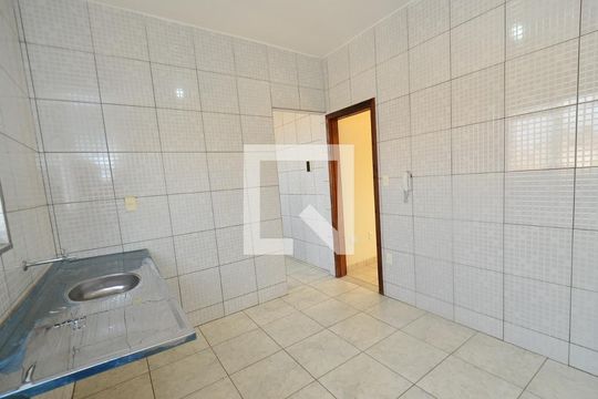 Cozinha de apartamento para alugar com 2 quartos, 56m² em Vera Cruz, Belo Horizonte
