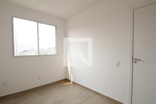 Quarto 2 de apartamento para alugar com 2 quartos, 47m² em Jardim Maria Duarte, São Paulo