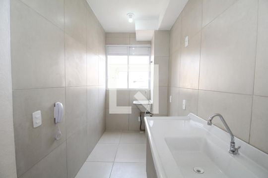Cozinha  de apartamento para alugar com 2 quartos, 47m² em Jardim Maria Duarte, São Paulo