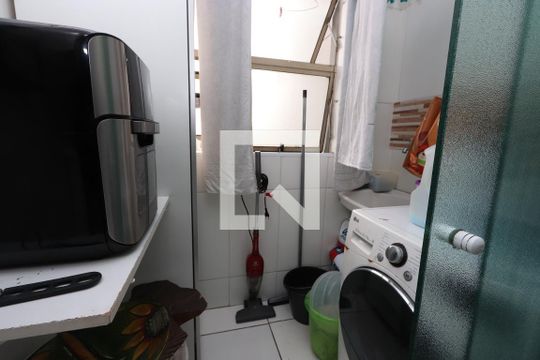 Lavanderia de apartamento à venda com 3 quartos, 70m² em Vila Graciosa, São Paulo