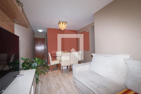 Sala de apartamento à venda com 3 quartos, 70m² em Vila Graciosa, São Paulo