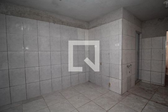 Área de Serviço de casa para alugar com 2 quartos, 90m² em Vila Iório, São Paulo