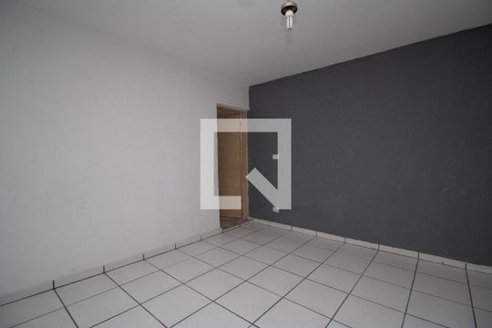 Quarto 1 de casa para alugar com 2 quartos, 90m² em Vila Iório, São Paulo