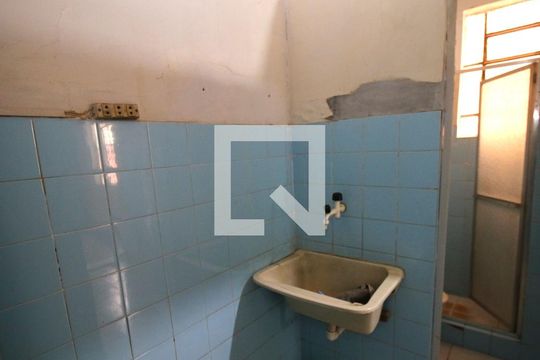 Área de Serviço de casa para alugar com 1 quarto, 48m² em Brás de Pina, Rio de Janeiro