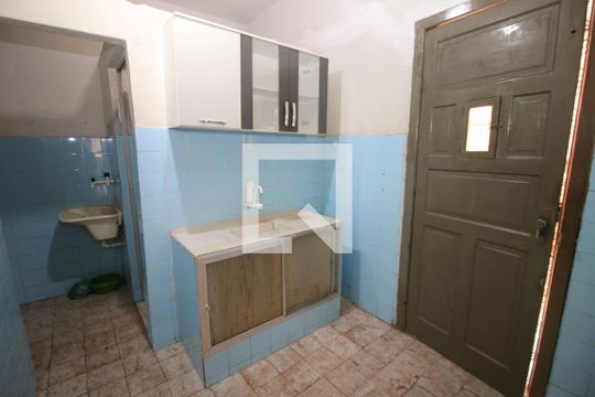 Cozinha de casa para alugar com 1 quarto, 48m² em Brás de Pina, Rio de Janeiro