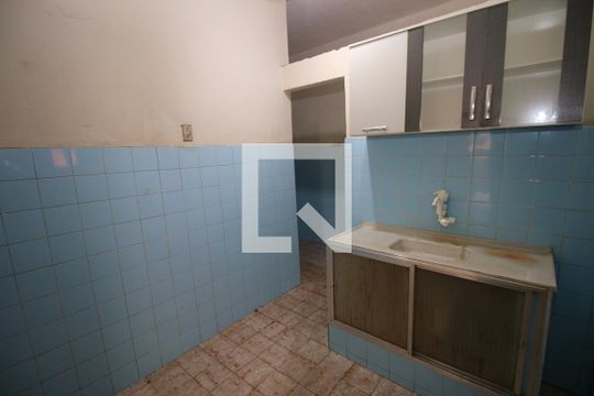 Cozinha de casa para alugar com 1 quarto, 48m² em Brás de Pina, Rio de Janeiro