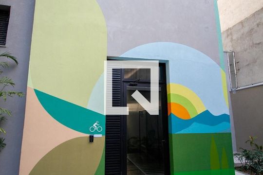 Bicicletário de kitnet/studio à venda com 1 quarto, 24m² em Vila Madalena, São Paulo