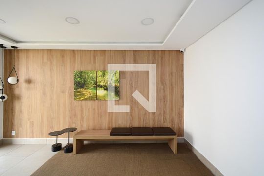 Hall social de apartamento à venda com 2 quartos, 61m² em Vila Isa, São Paulo