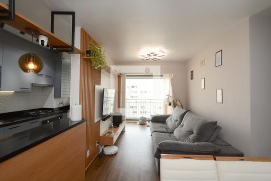 Sala de apartamento à venda com 2 quartos, 61m² em Vila Isa, São Paulo