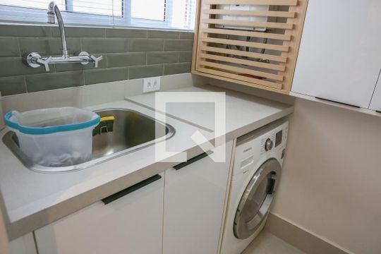 Área de Serviço de apartamento para alugar com 2 quartos, 75m² em Perdizes, São Paulo