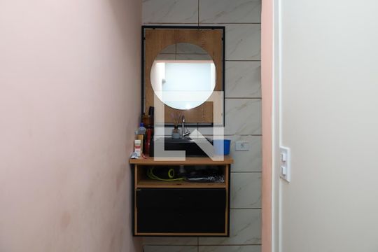Banheiro quarto 1 de casa à venda com 7 quartos, 185m² em Parque Guarani, São Paulo